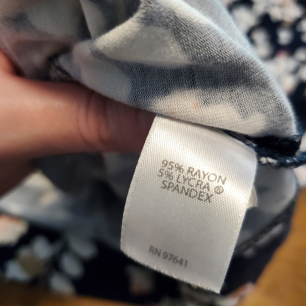 J. Jill Medium Petite Navy Floral Casual Blouse Top - Picture 8 of 14